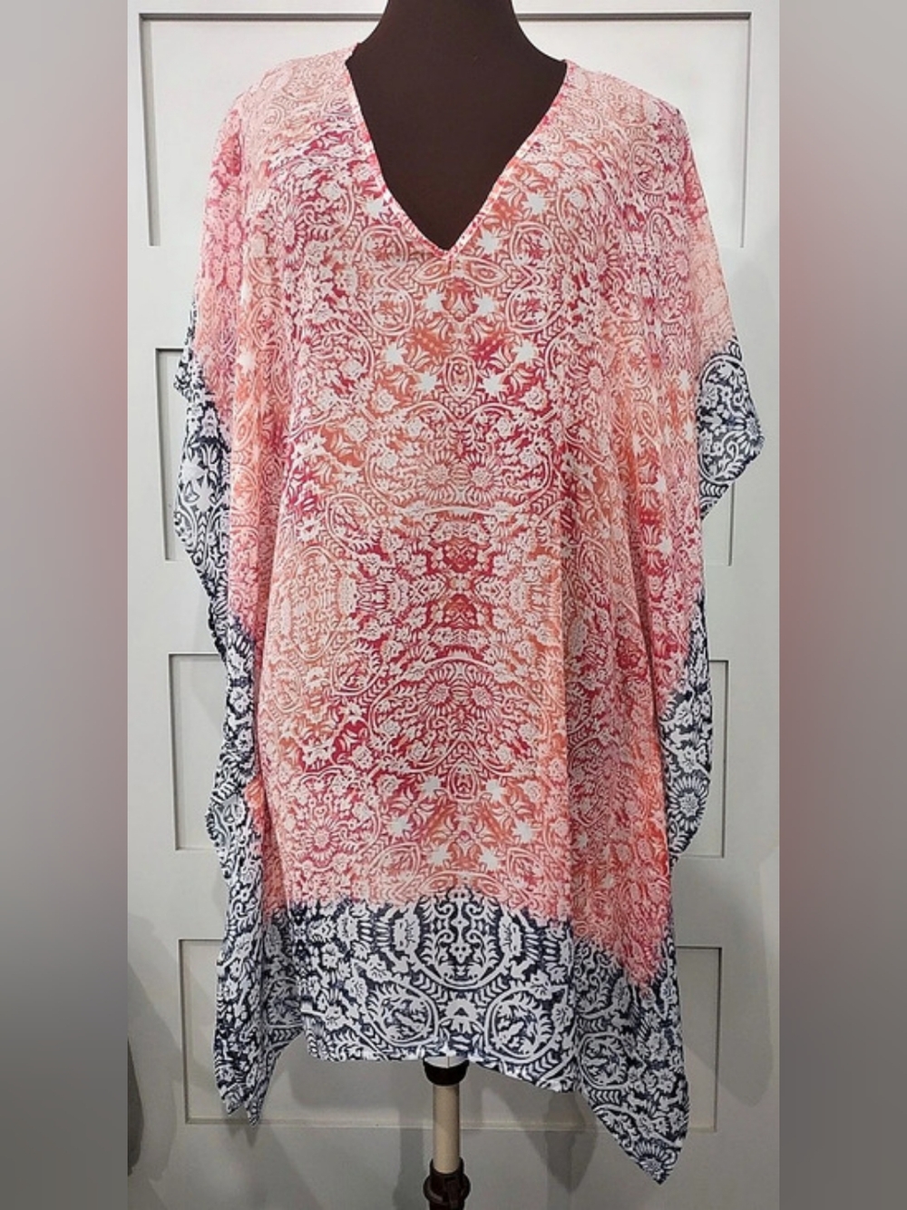 NWOT Tommy Bahama Floral V-Neck Tunic Swim Cover Ponch Pink & Blue Size M